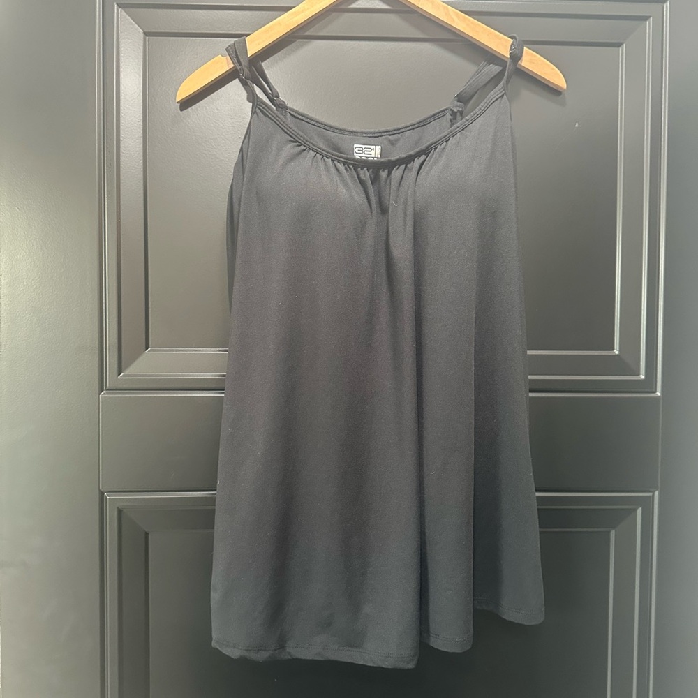 Black Women's Sleeveless Tank Top